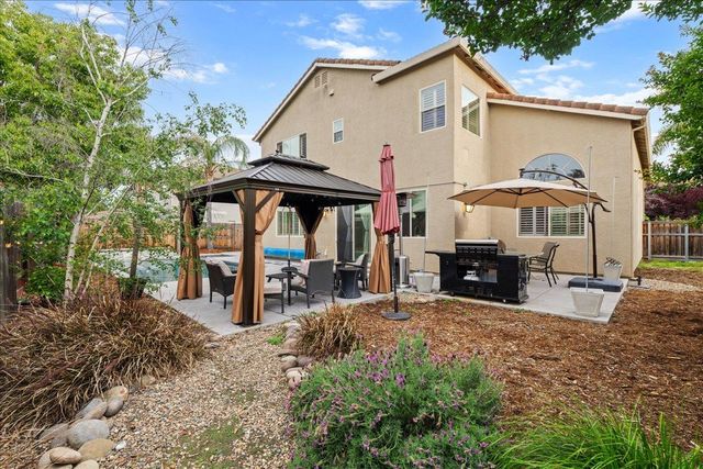 201 Pepper Tree Ct, Roseville, CA 95747