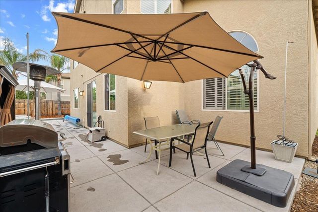 201 Pepper Tree Ct, Roseville, CA 95747