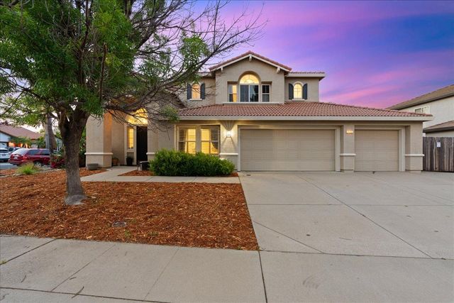 201 Pepper Tree Ct, Roseville, CA 95747