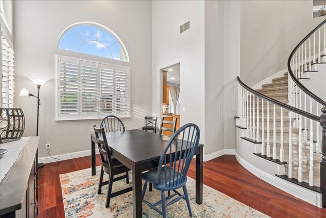 201 Pepper Tree Ct, Roseville, CA 95747