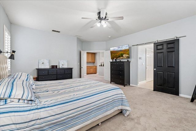 201 Pepper Tree Ct, Roseville, CA 95747