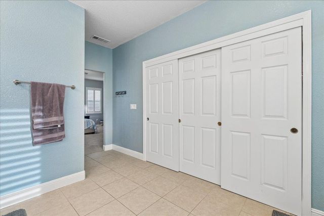 201 Pepper Tree Ct, Roseville, CA 95747