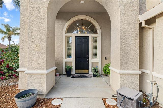 201 Pepper Tree Ct, Roseville, CA 95747
