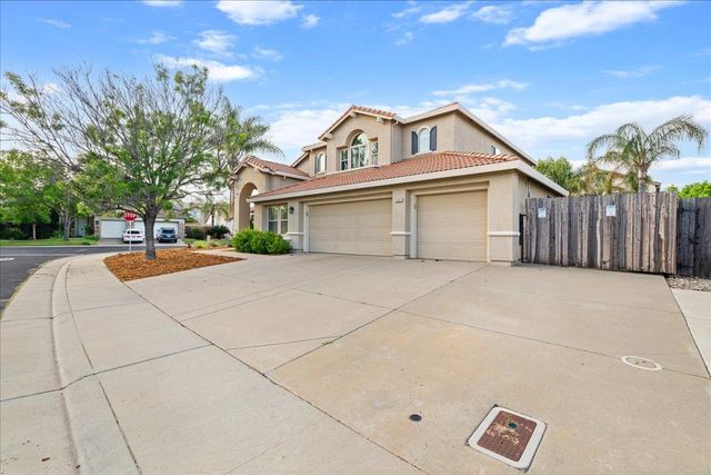 201 Pepper Tree Ct, Roseville, CA 95747