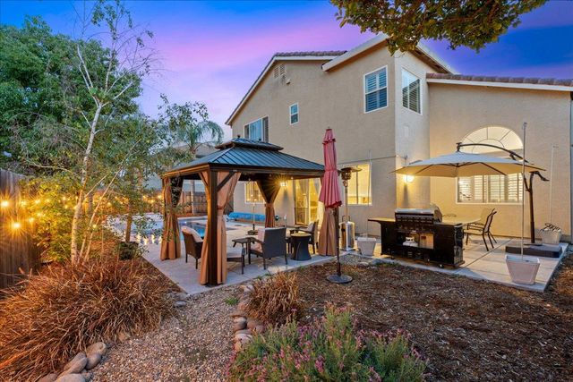 201 Pepper Tree Ct, Roseville, CA 95747