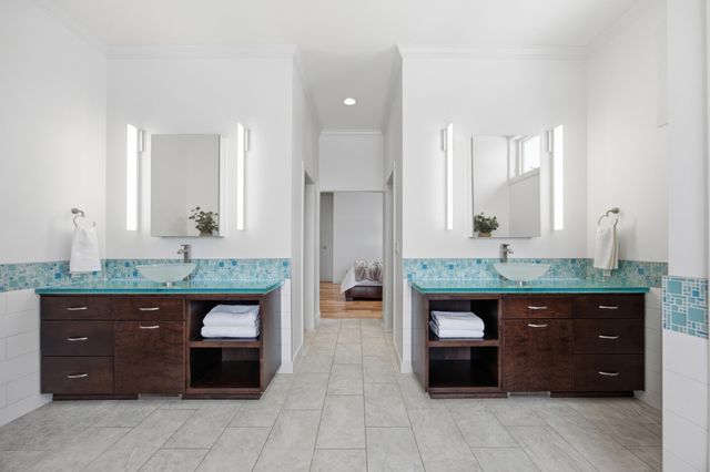 4734 6th Street W, West Fargo, ND 58078