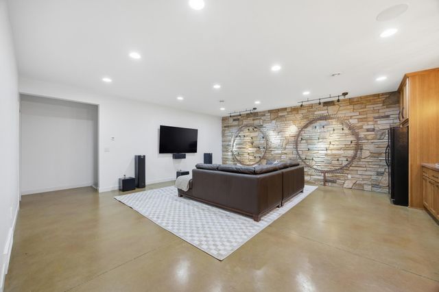 4734 6th Street W, West Fargo, ND 58078