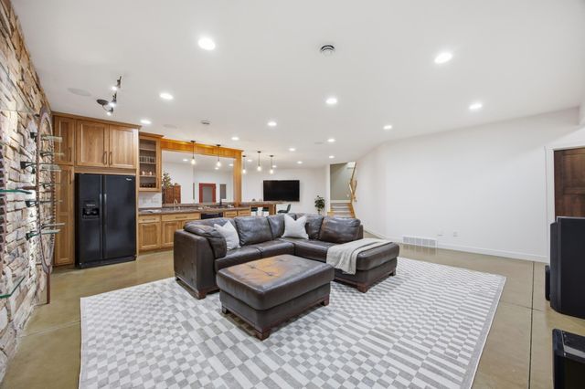 4734 6th Street W, West Fargo, ND 58078