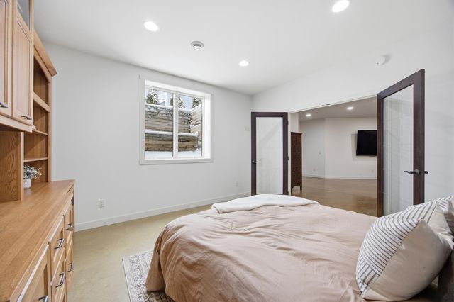 4734 6th Street W, West Fargo, ND 58078