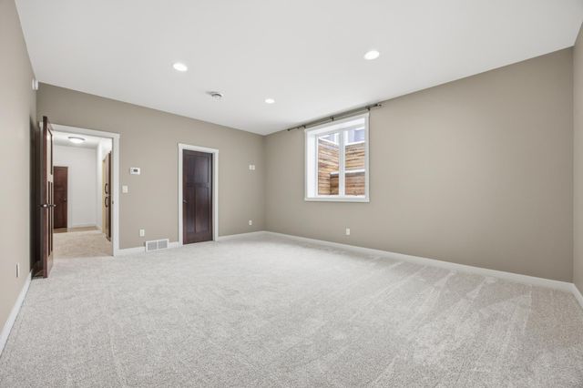 4734 6th Street W, West Fargo, ND 58078