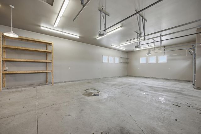 4734 6th Street W, West Fargo, ND 58078