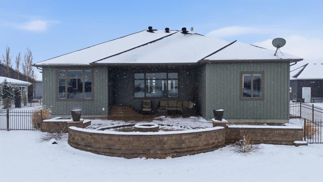 4734 6th Street W, West Fargo, ND 58078