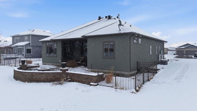 4734 6th Street W, West Fargo, ND 58078