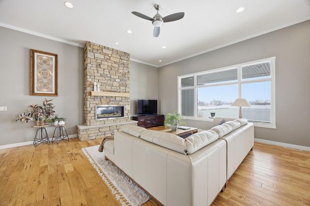 4734 6th Street W, West Fargo, ND 58078