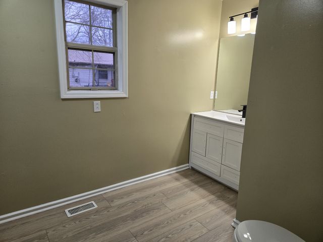 1755 W Trace Creek Rd, Waverly, TN 37185