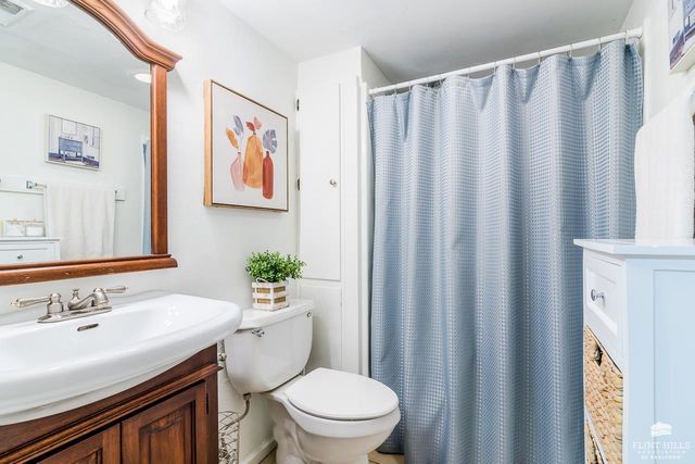 1613 Humboldt, Manhattan, KS 66502