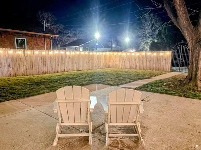 1613 Humboldt, Manhattan, KS 66502