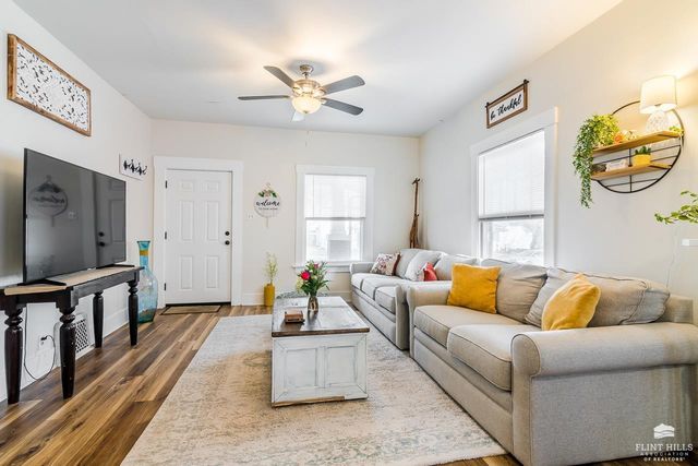 1613 Humboldt, Manhattan, KS 66502