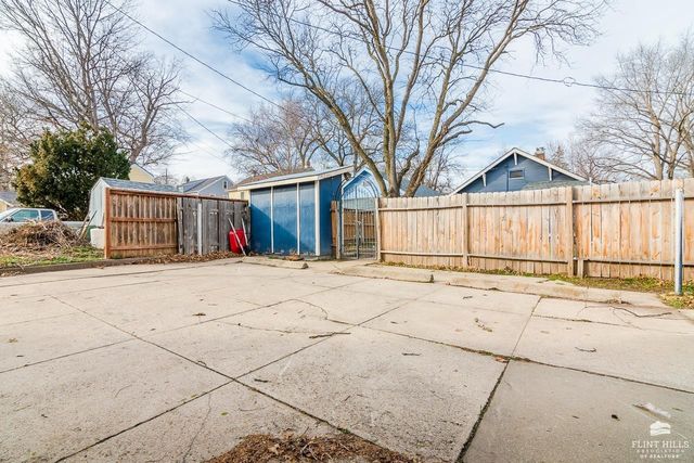 1613 Humboldt, Manhattan, KS 66502
