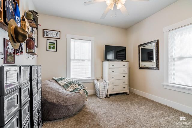 1613 Humboldt, Manhattan, KS 66502