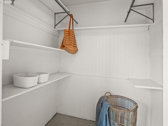 2109 Nw IRVING St 411, Portland, OR 97210