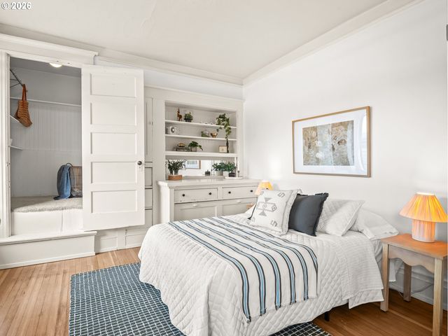 2109 Nw IRVING St 411, Portland, OR 97210