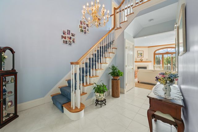 54 Woodbine Lane, Franconia, NH 03580