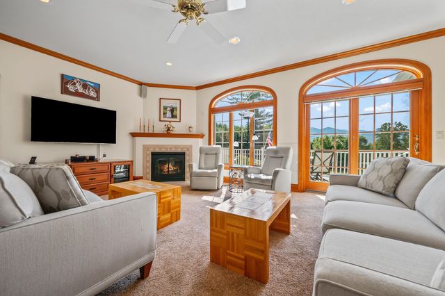 54 Woodbine Lane, Franconia, NH 03580