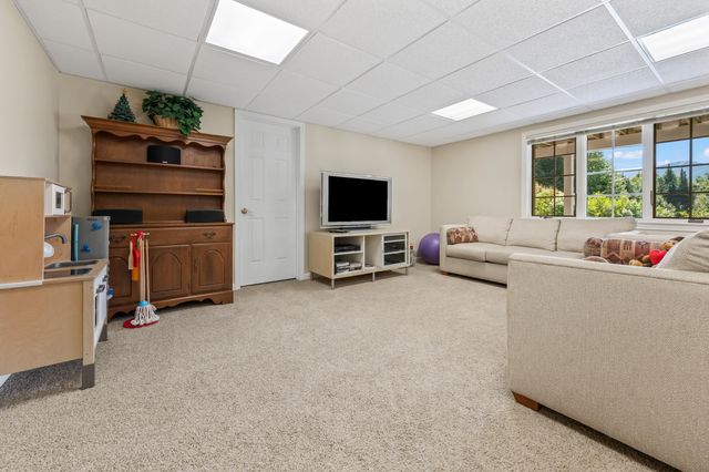 54 Woodbine Lane, Franconia, NH 03580