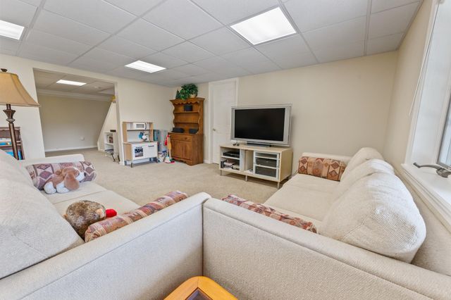 54 Woodbine Lane, Franconia, NH 03580