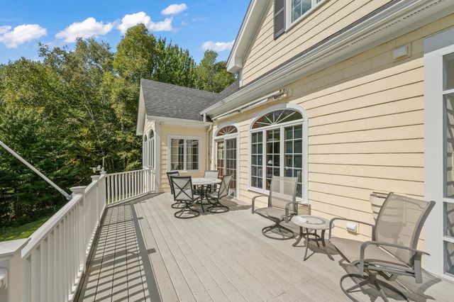 54 Woodbine Lane, Franconia, NH 03580