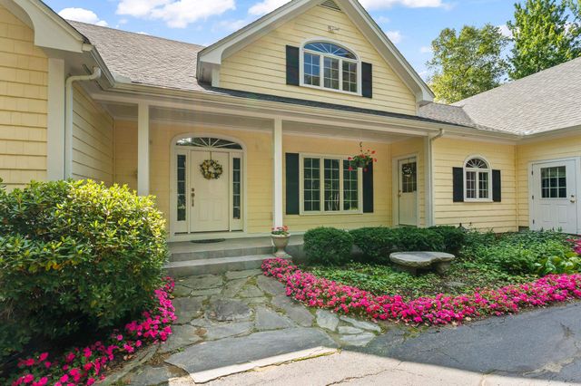 54 Woodbine Lane, Franconia, NH 03580