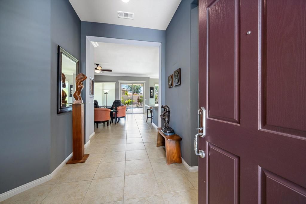 Image 5 of property listing at 39592 Camino Arbusto, Indio, CA 92203