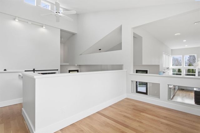 245 High Meadows St, Richland, WA 99352