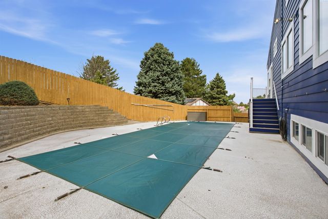 245 High Meadows St, Richland, WA 99352