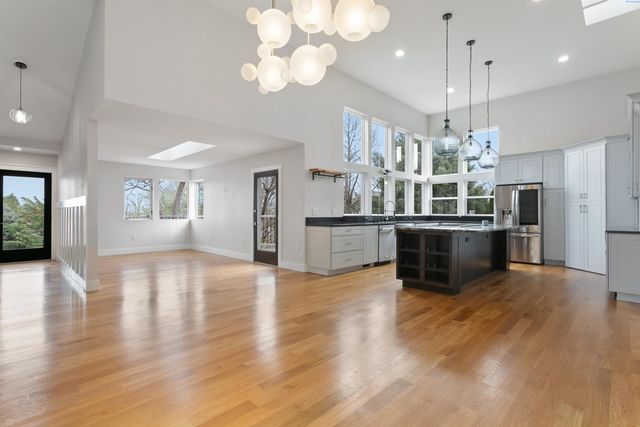 245 High Meadows St, Richland, WA 99352