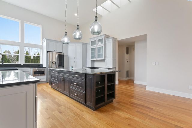 245 High Meadows St, Richland, WA 99352