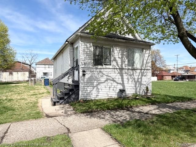 57 Oak Street, River Rouge, MI 48218