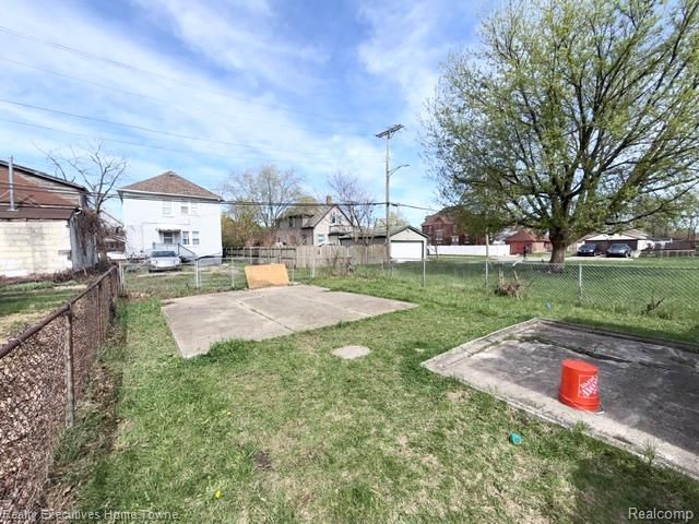 57 Oak Street, River Rouge, MI 48218