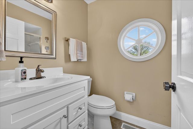 12404 Cedar Moor Drive, Saint Louis, MO 63131