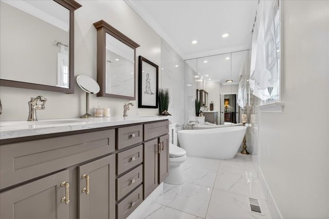 12404 Cedar Moor Drive, Saint Louis, MO 63131