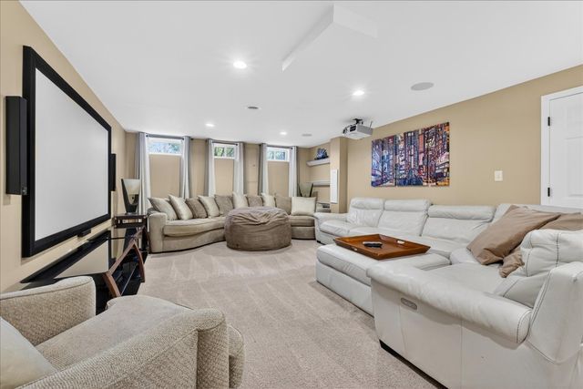 12404 Cedar Moor Drive, Saint Louis, MO 63131