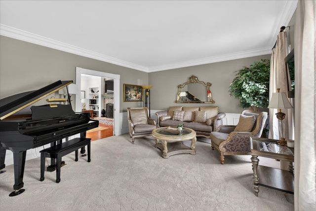 12404 Cedar Moor Drive, Saint Louis, MO 63131