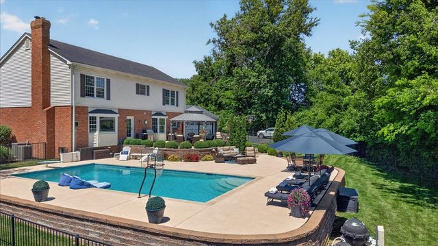 12404 Cedar Moor Drive, Saint Louis, MO 63131