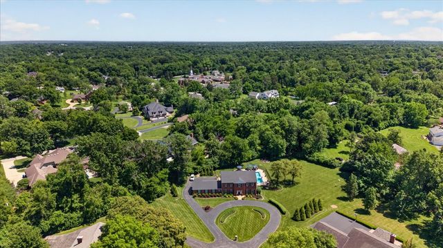 12404 Cedar Moor Drive, Saint Louis, MO 63131