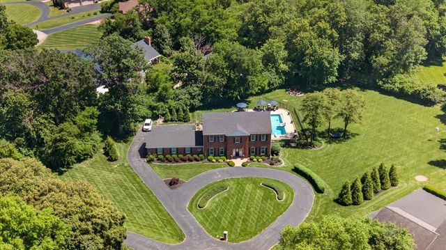 12404 Cedar Moor Drive, Saint Louis, MO 63131