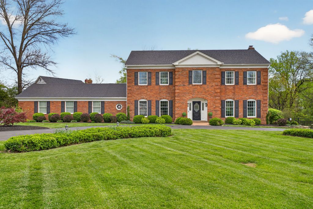 12404 Cedar Moor Drive, Saint Louis, MO 63131