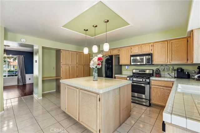 3518 Sandstone Court, Palmdale, CA 93551