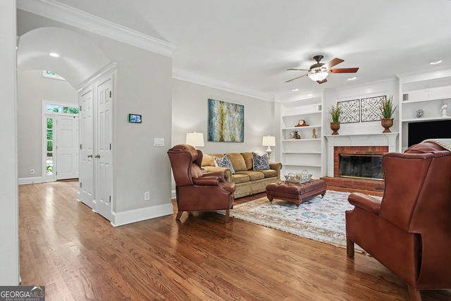 370 Stonehaven Drive, Fayetteville, GA 30215