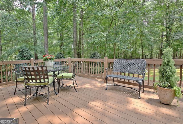 370 Stonehaven Drive, Fayetteville, GA 30215